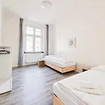 Tolstov - 3 Mit Balkon - 15 Min Zur Messe Dus Apartment Düsseldorf