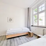 Tolstov - 3 Mit Balkon - 15 Min Zur Messe Dus Apartment Dusseldorf